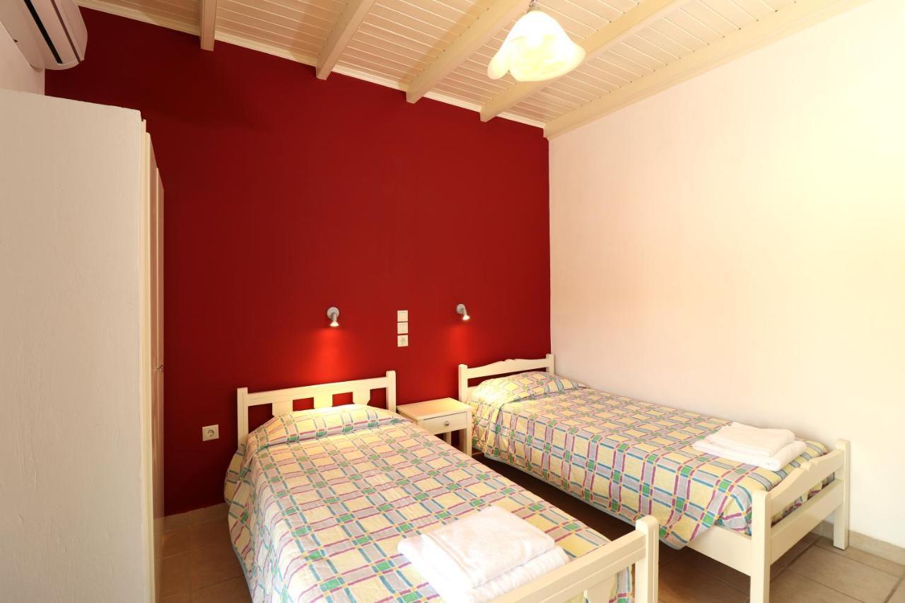 Dragana Apartments Ipsos Luaran gambar